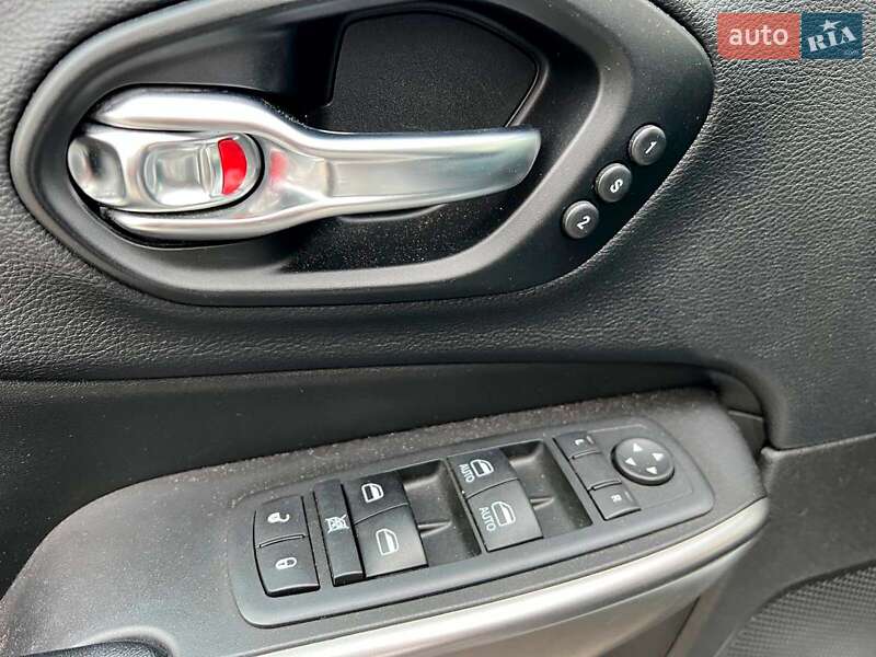 Внедорожник / Кроссовер Jeep Cherokee 2020 в Львове фото 16 Внедорожник / Кроссовер Jeep Cherokee 2020 в Львове