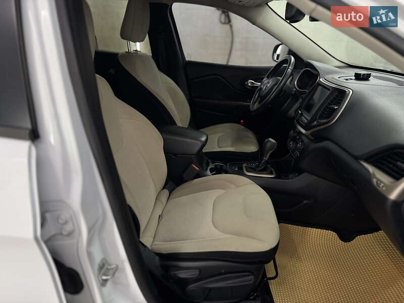 Внедорожник / Кроссовер Jeep Cherokee 2016 в Сумах фото 26 Внедорожник / Кроссовер Jeep Cherokee 2016 в Сумах