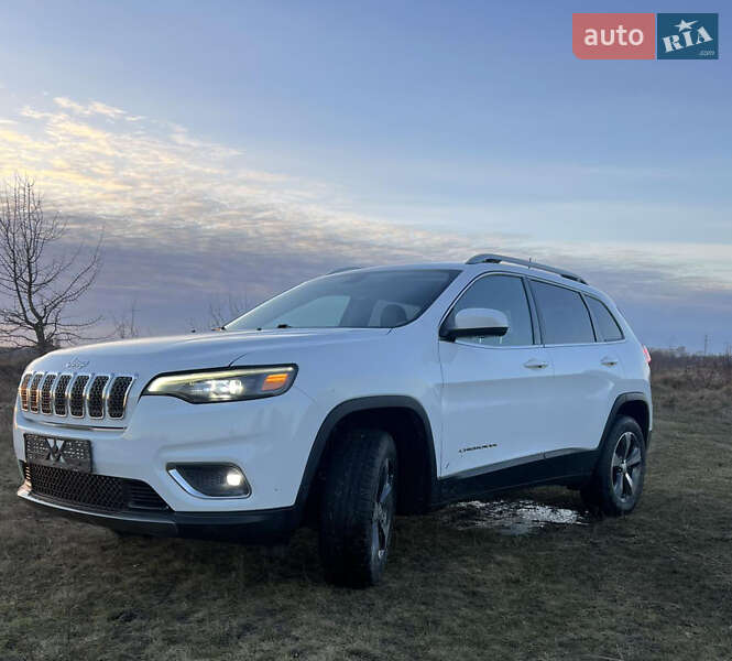 Внедорожник / Кроссовер Jeep Cherokee 2020 в Чернигове