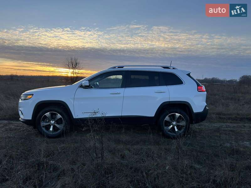 Внедорожник / Кроссовер Jeep Cherokee 2020 в Чернигове