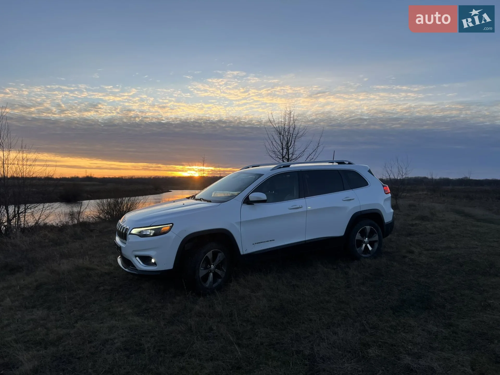 2019 Jeep Cherokee - мініатюра 35