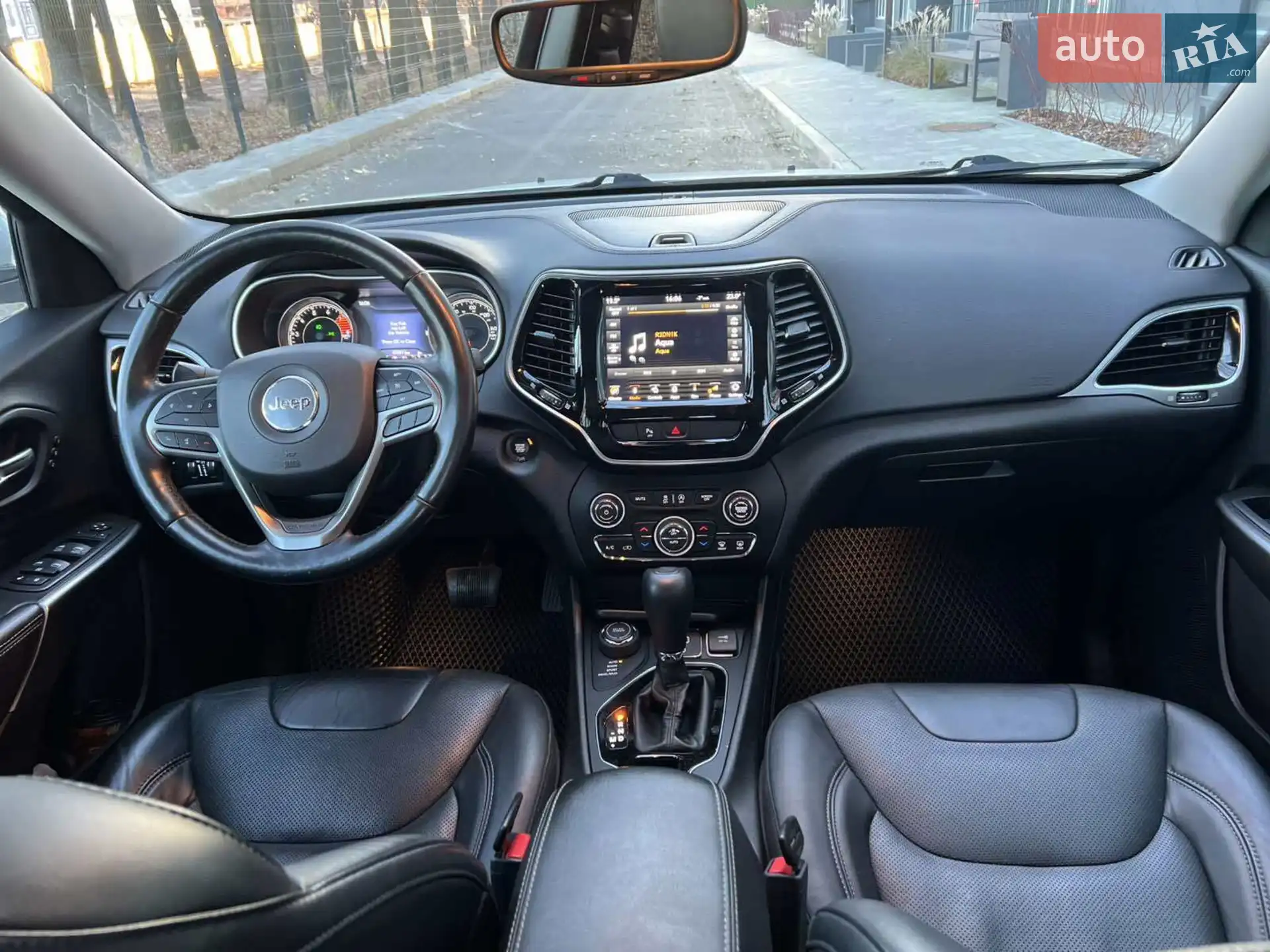 2019 Jeep Cherokee - мініатюра 41