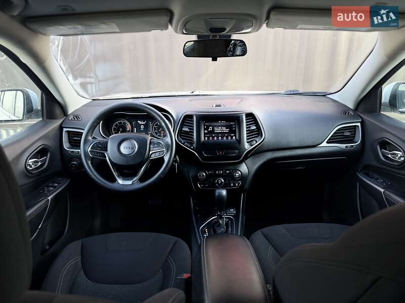 Внедорожник / Кроссовер Jeep Cherokee 2019 в Львове фото 50 Внедорожник / Кроссовер Jeep Cherokee 2019 в Львове