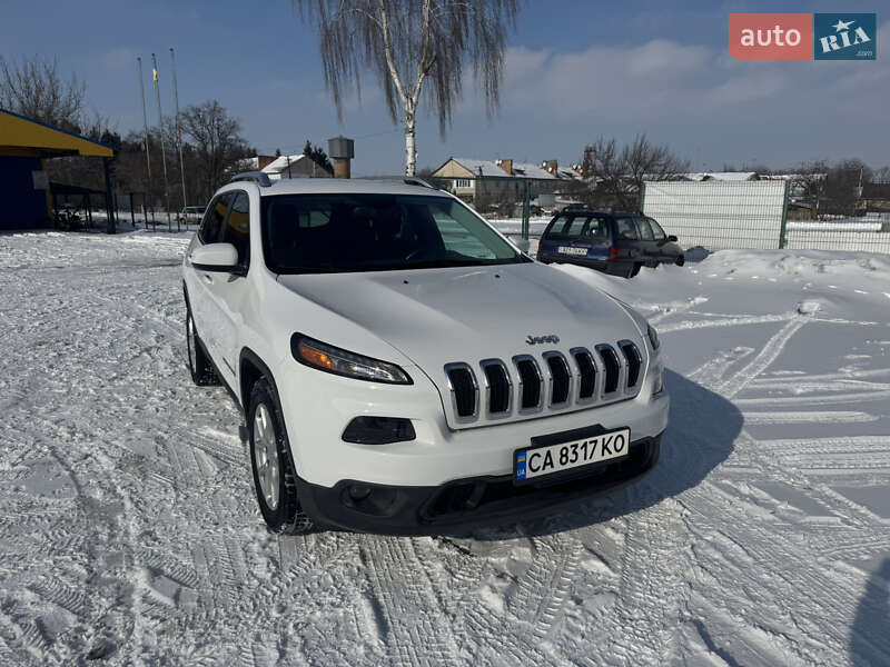 Внедорожник / Кроссовер Jeep Cherokee 2017 в Христиновке фото 2 Внедорожник / Кроссовер Jeep Cherokee 2017 в Христиновке