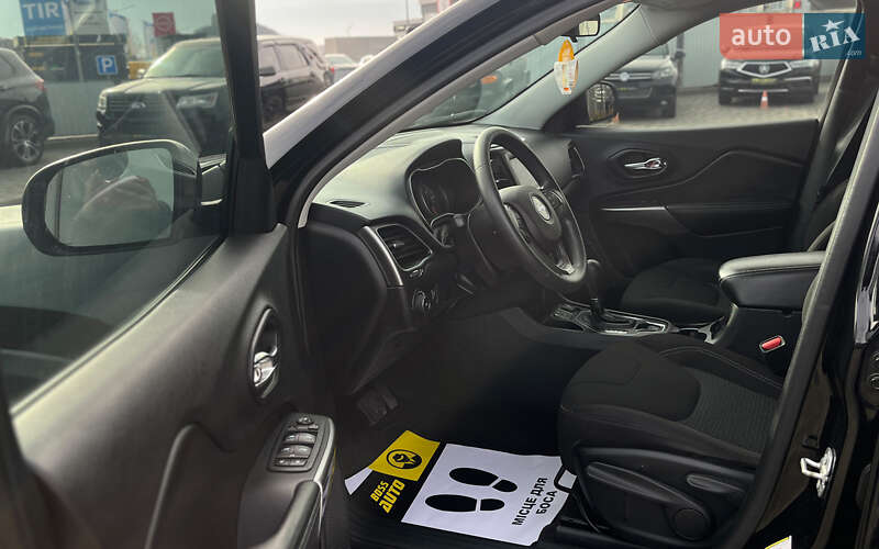 Позашляховик / Кросовер Jeep Cherokee 2018 в Мукачевому