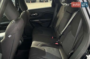 Позашляховик / Кросовер Jeep Cherokee 2018 в Мукачевому