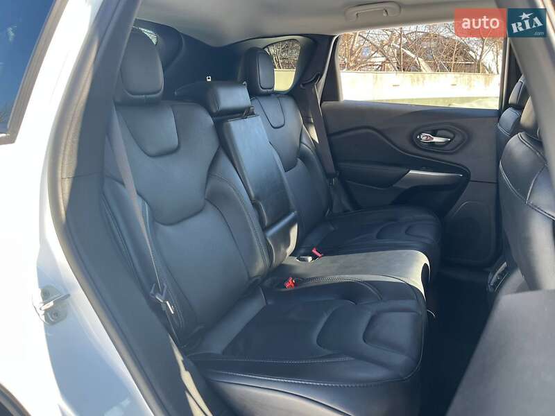 Внедорожник / Кроссовер Jeep Cherokee 2021 в Киеве фото 16 Внедорожник / Кроссовер Jeep Cherokee 2021 в Киеве