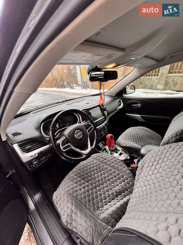 Внедорожник / Кроссовер Jeep Cherokee 2017 в Мостиске фото 17 Внедорожник / Кроссовер Jeep Cherokee 2017 в Мостиске
