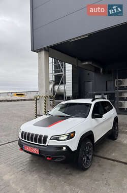 Внедорожник / Кроссовер Jeep Cherokee 2022 в Брошневе-Осаде