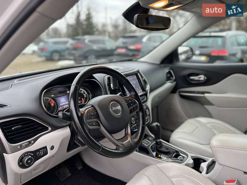 Внедорожник / Кроссовер Jeep Cherokee 2020 в Стрые