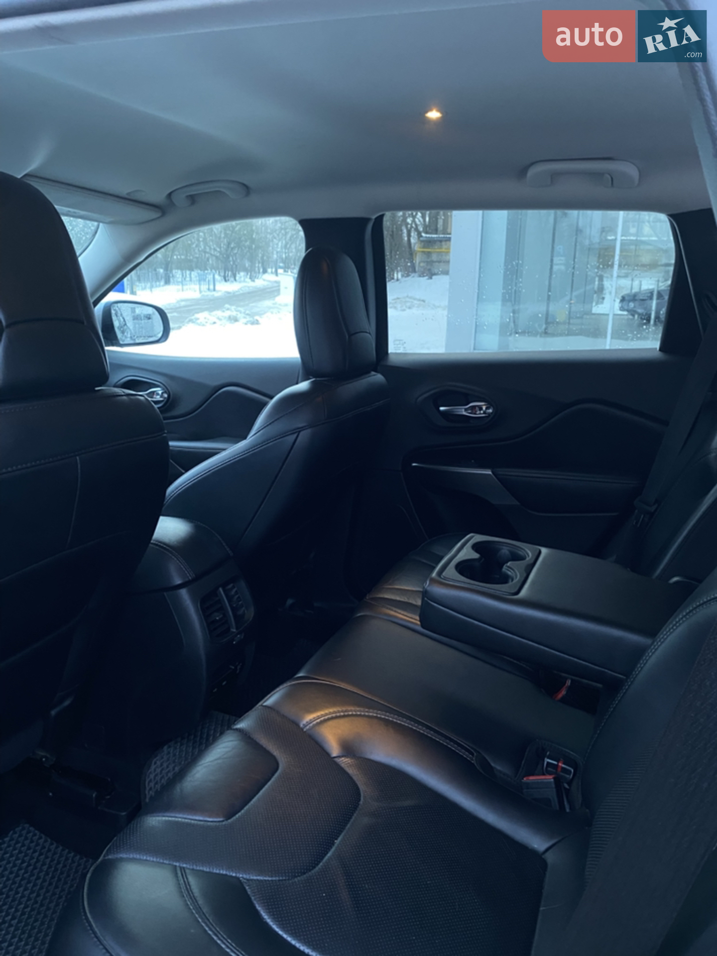 2020 Jeep Cherokee - мініатюра 11