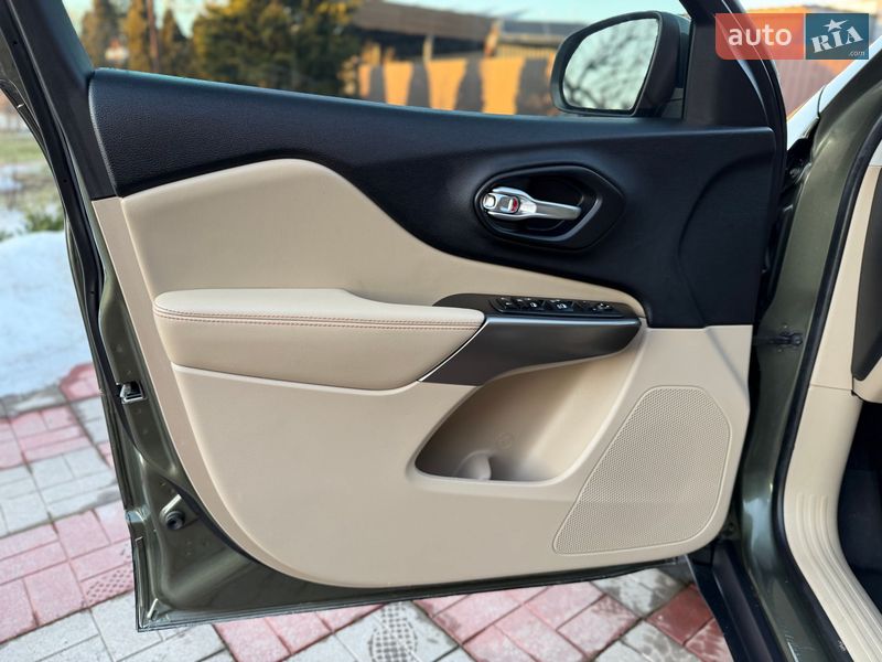 Внедорожник / Кроссовер Jeep Cherokee 2020 в Виннице