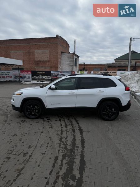 Внедорожник / Кроссовер Jeep Cherokee 2017 в Лубнах
