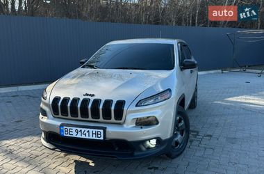 Внедорожник / Кроссовер Jeep Cherokee 2014 в Николаеве