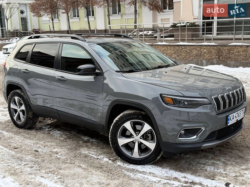 Позашляховик / Кросовер Jeep Cherokee 2022 в Києві