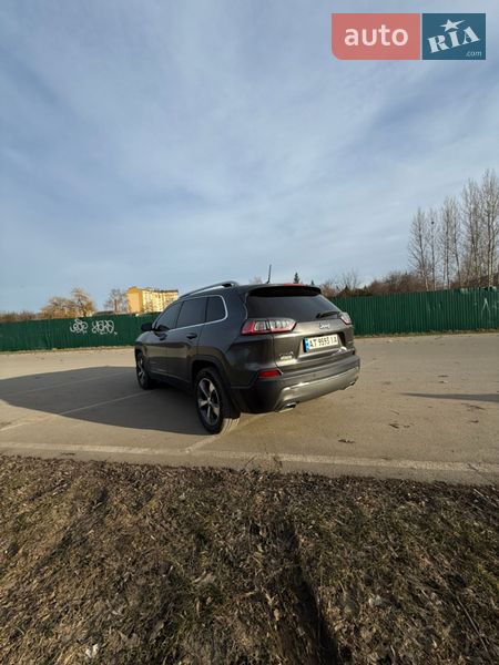 Внедорожник / Кроссовер Jeep Cherokee 2018 в Ивано-Франковске