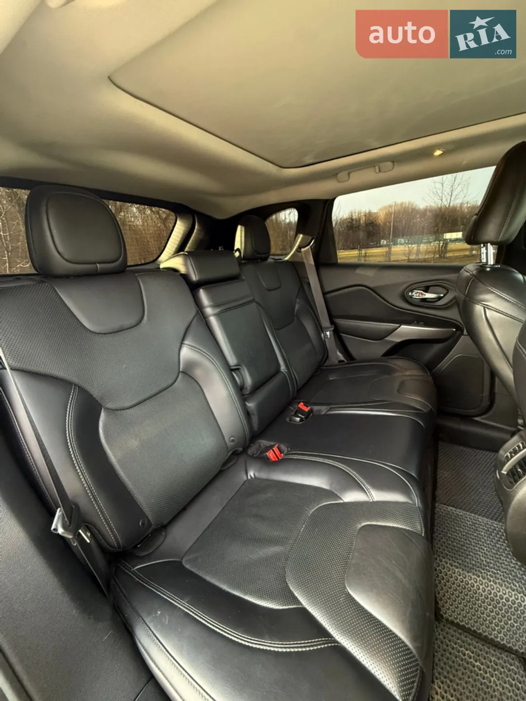 2018 Jeep Cherokee - мініатюра 18