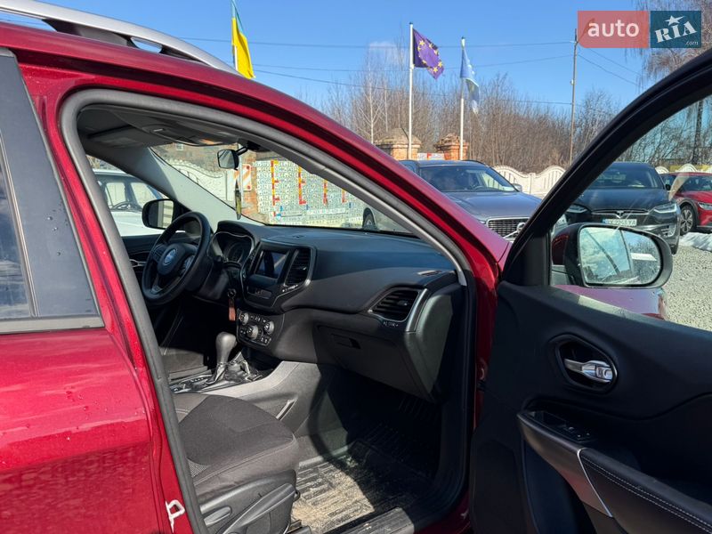 Внедорожник / Кроссовер Jeep Cherokee 2020 в Хмельницком