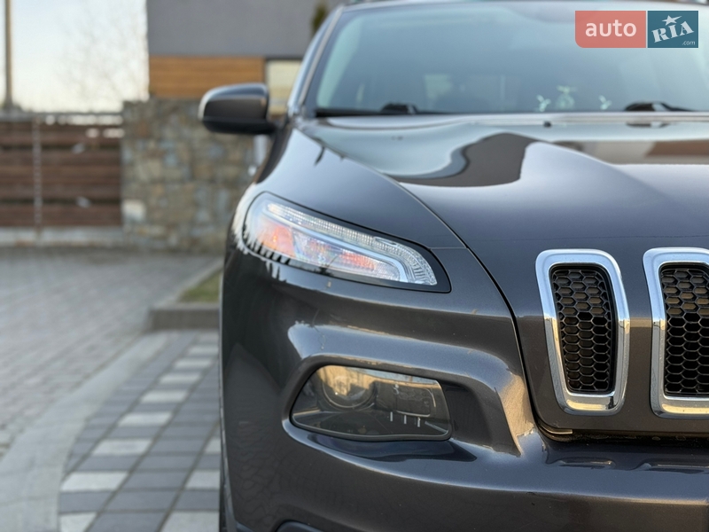 Внедорожник / Кроссовер Jeep Cherokee 2016 в Стрые