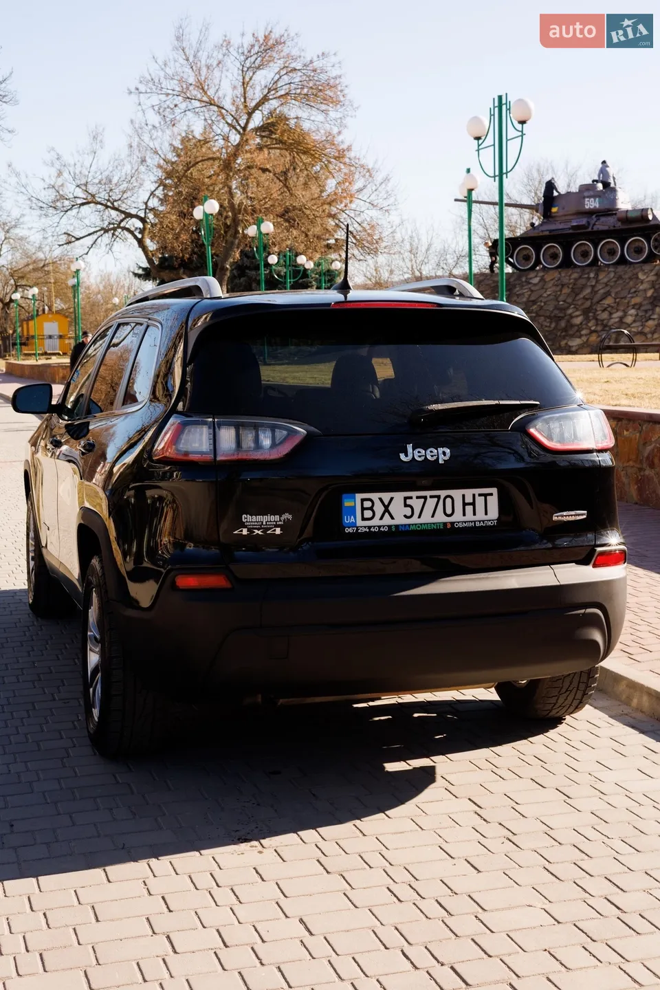 2018 Jeep Cherokee - мініатюра 9