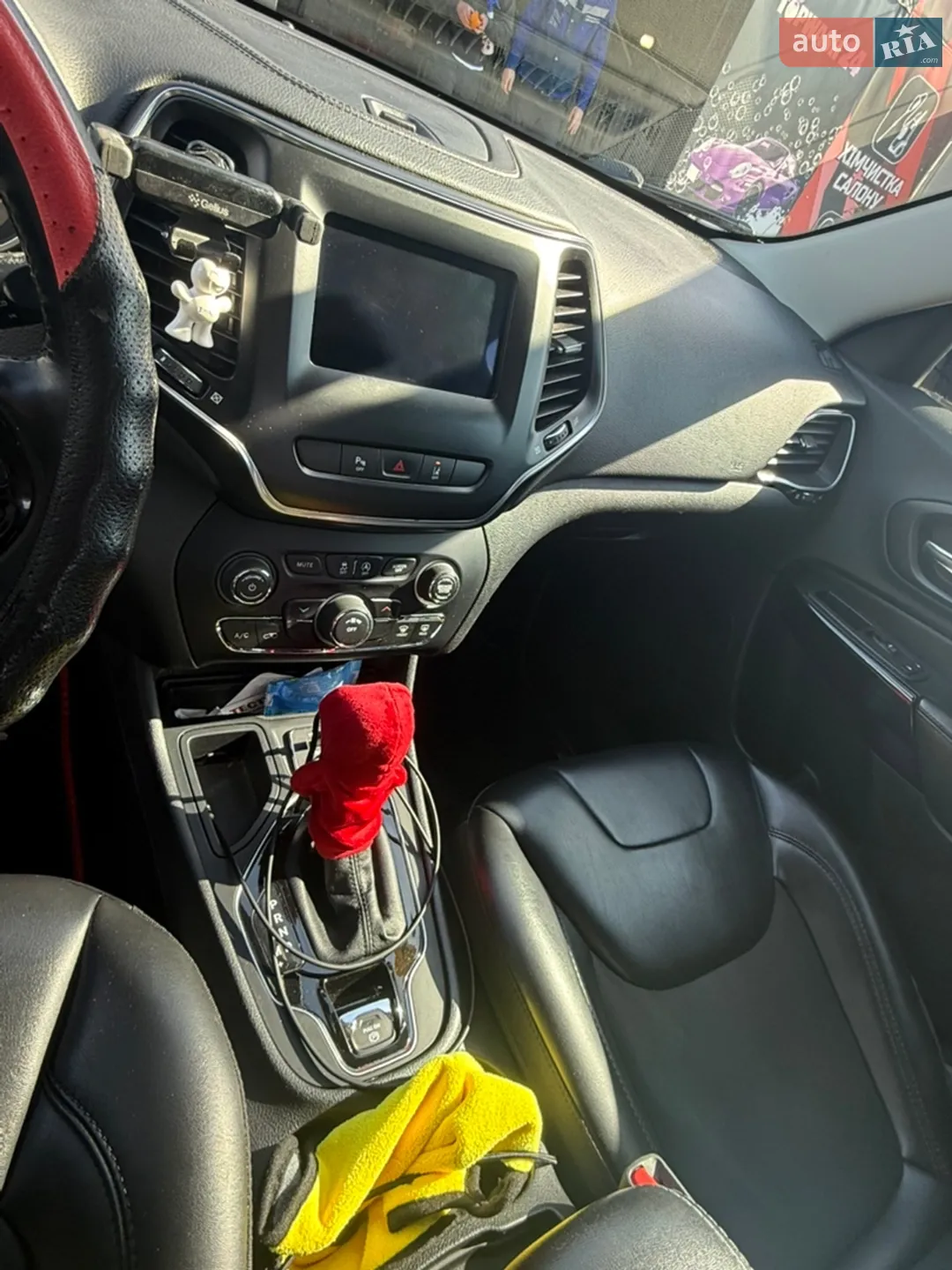 2020 Jeep Cherokee - мініатюра 17