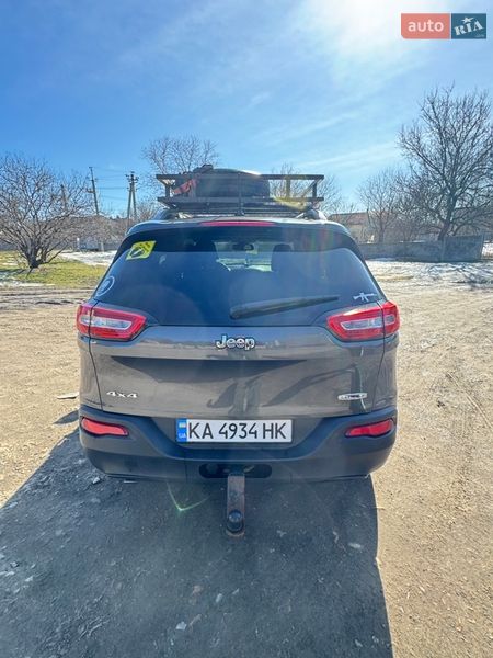 Внедорожник / Кроссовер Jeep Cherokee 2014 в Борисполе