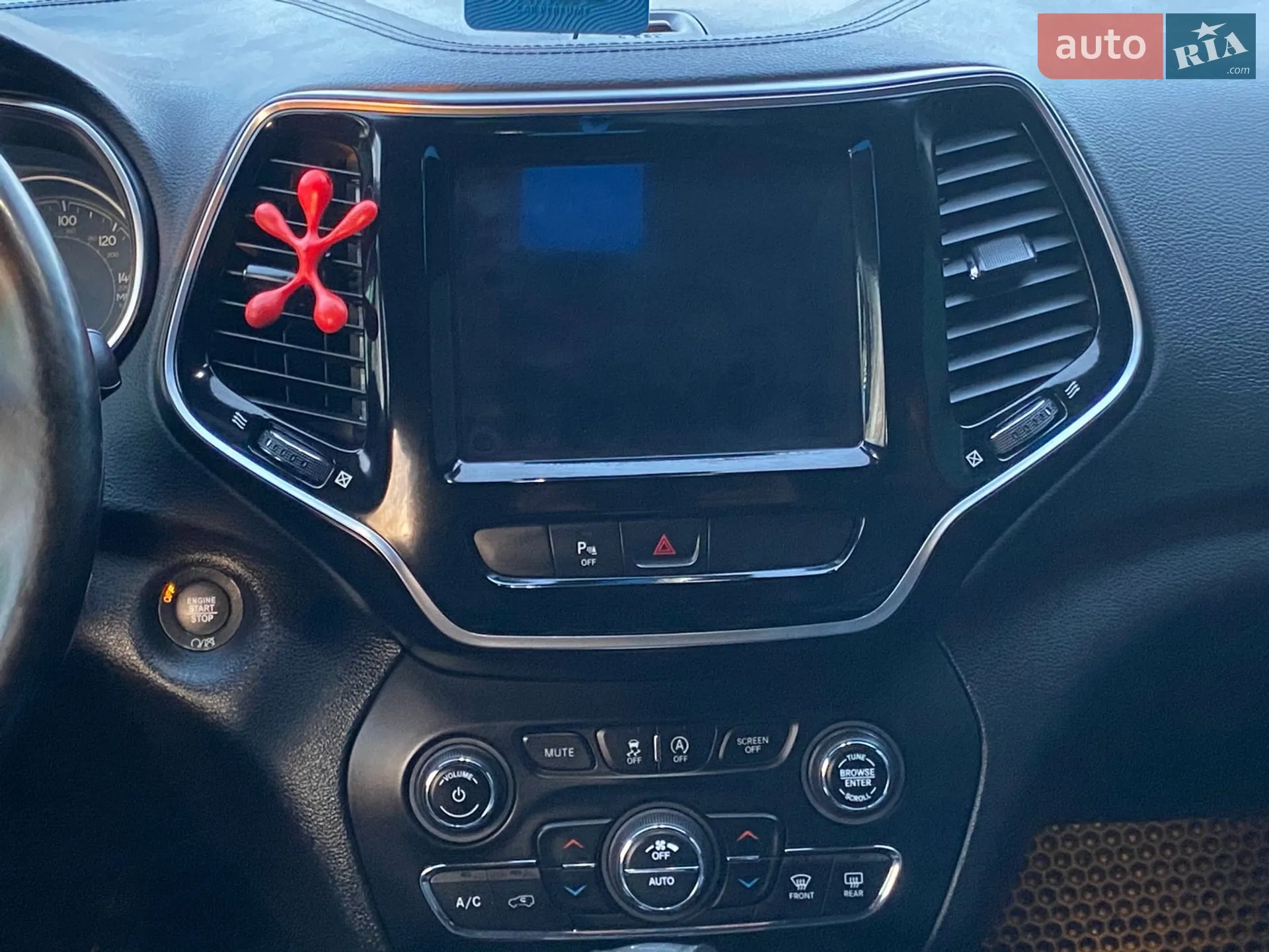 2019 Jeep Cherokee - мініатюра 19