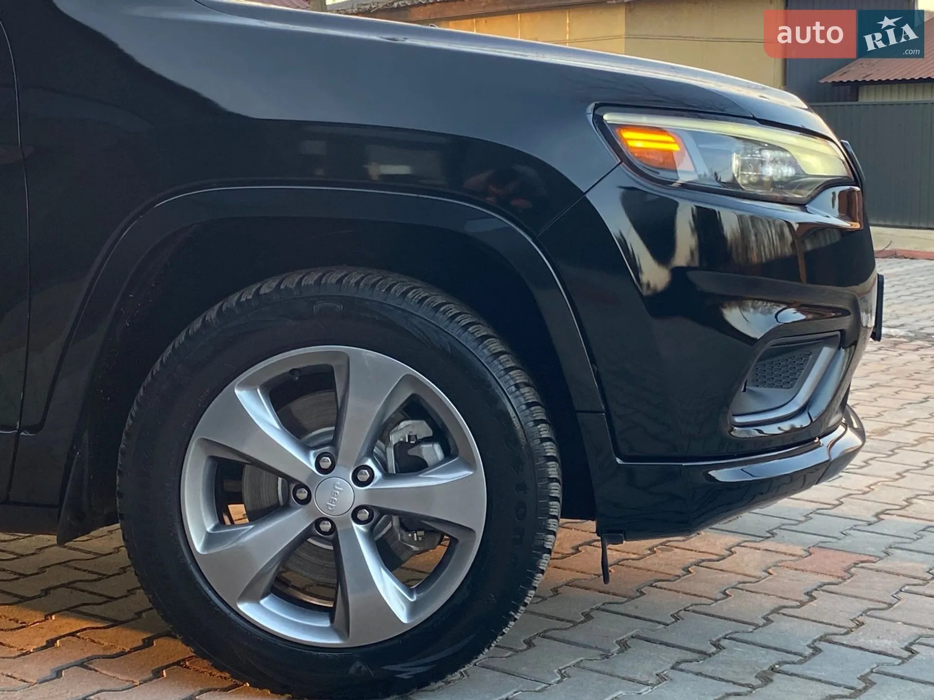 2019 Jeep Cherokee - мініатюра 6