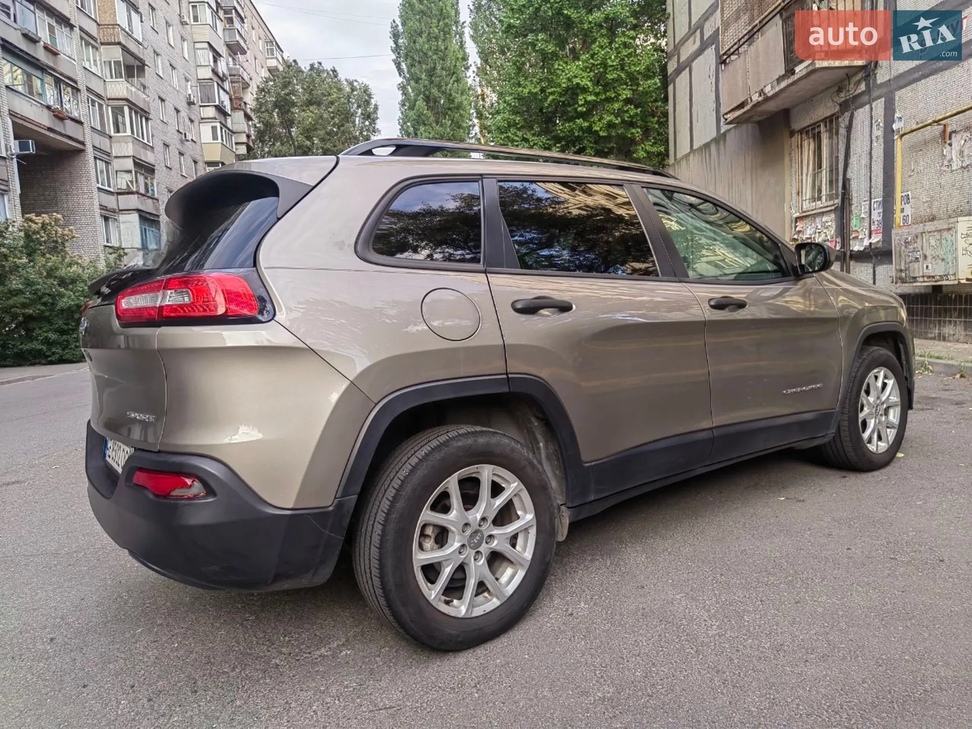 2016 Jeep Cherokee - мініатюра 4