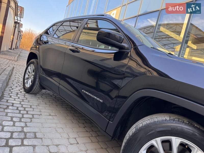 Внедорожник / Кроссовер Jeep Cherokee 2021 в Дрогобыче