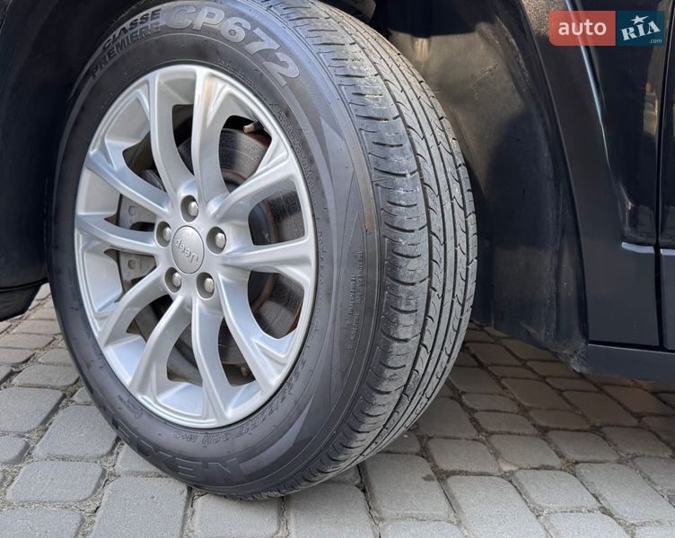 Внедорожник / Кроссовер Jeep Cherokee 2021 в Дрогобыче