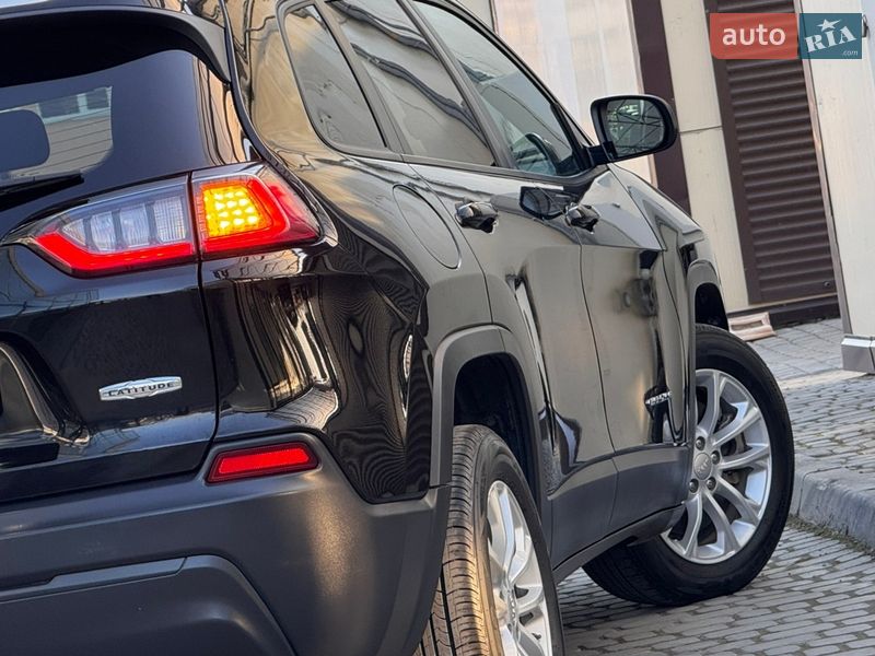 Внедорожник / Кроссовер Jeep Cherokee 2021 в Дрогобыче