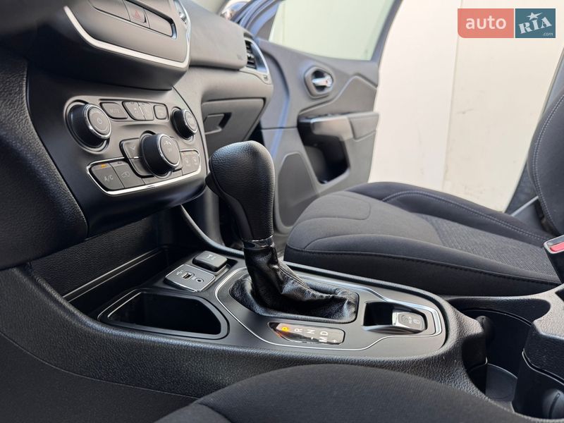 Внедорожник / Кроссовер Jeep Cherokee 2021 в Дрогобыче