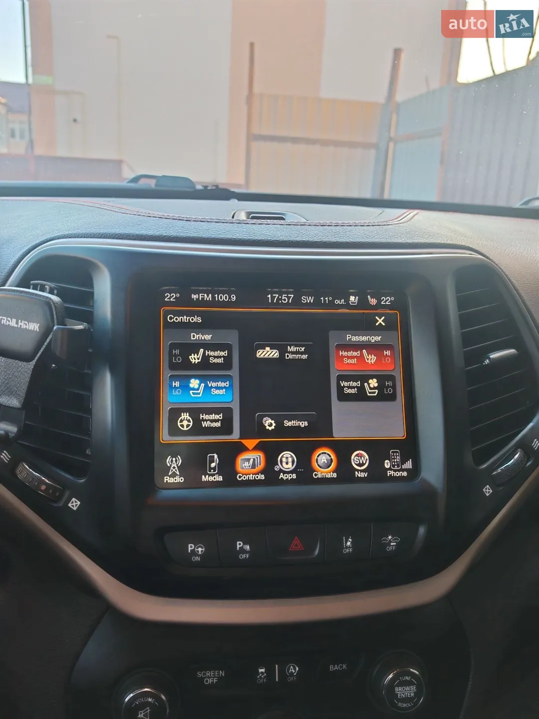 2015 Jeep Cherokee - мініатюра 30