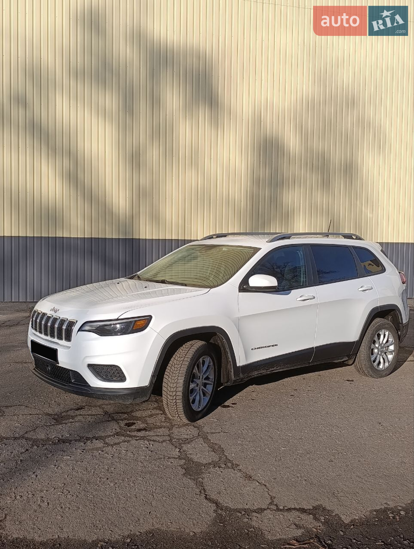 2020 Jeep Cherokee - мініатюра 2