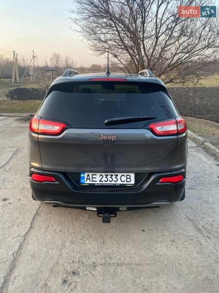 Внедорожник / Кроссовер Jeep Cherokee 2016 в Днепре фото 5 Внедорожник / Кроссовер Jeep Cherokee 2016 в Днепре