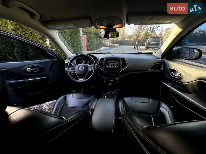 Позашляховик / Кросовер Jeep Cherokee 2018 в Києві