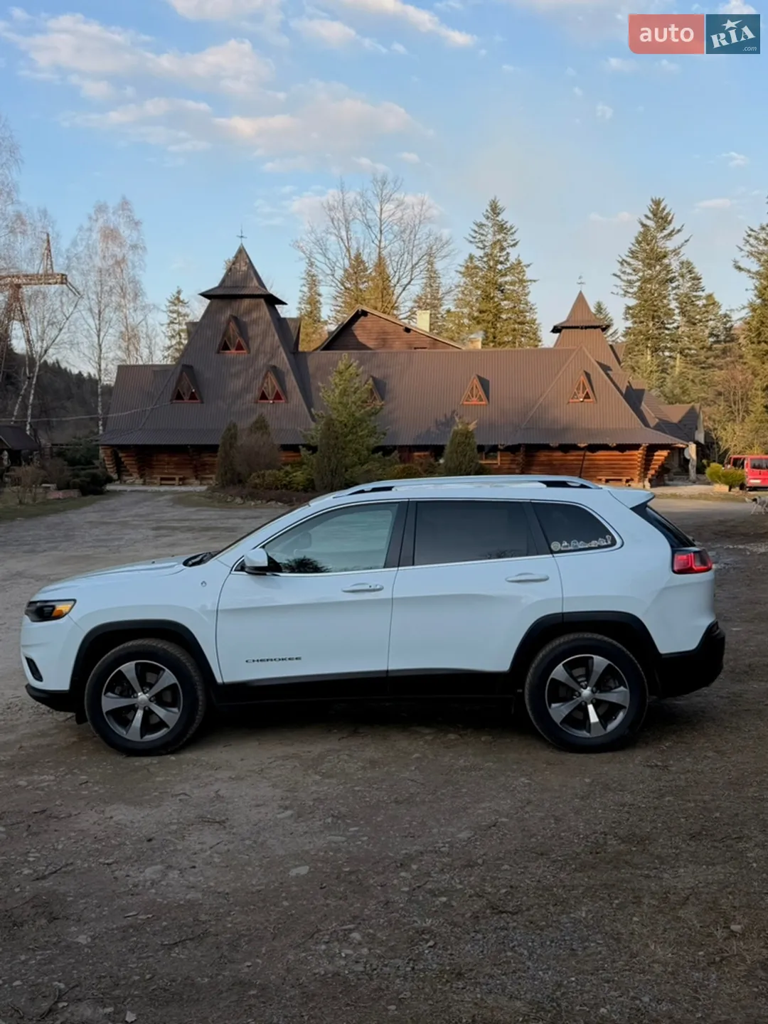 2019 Jeep Cherokee - мініатюра 6