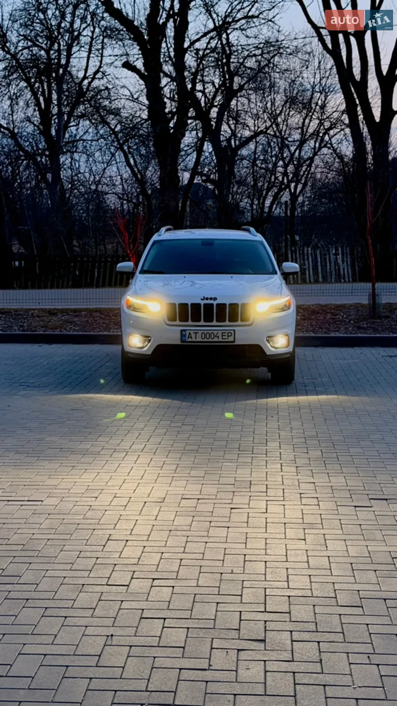 2019 Jeep Cherokee - мініатюра 16