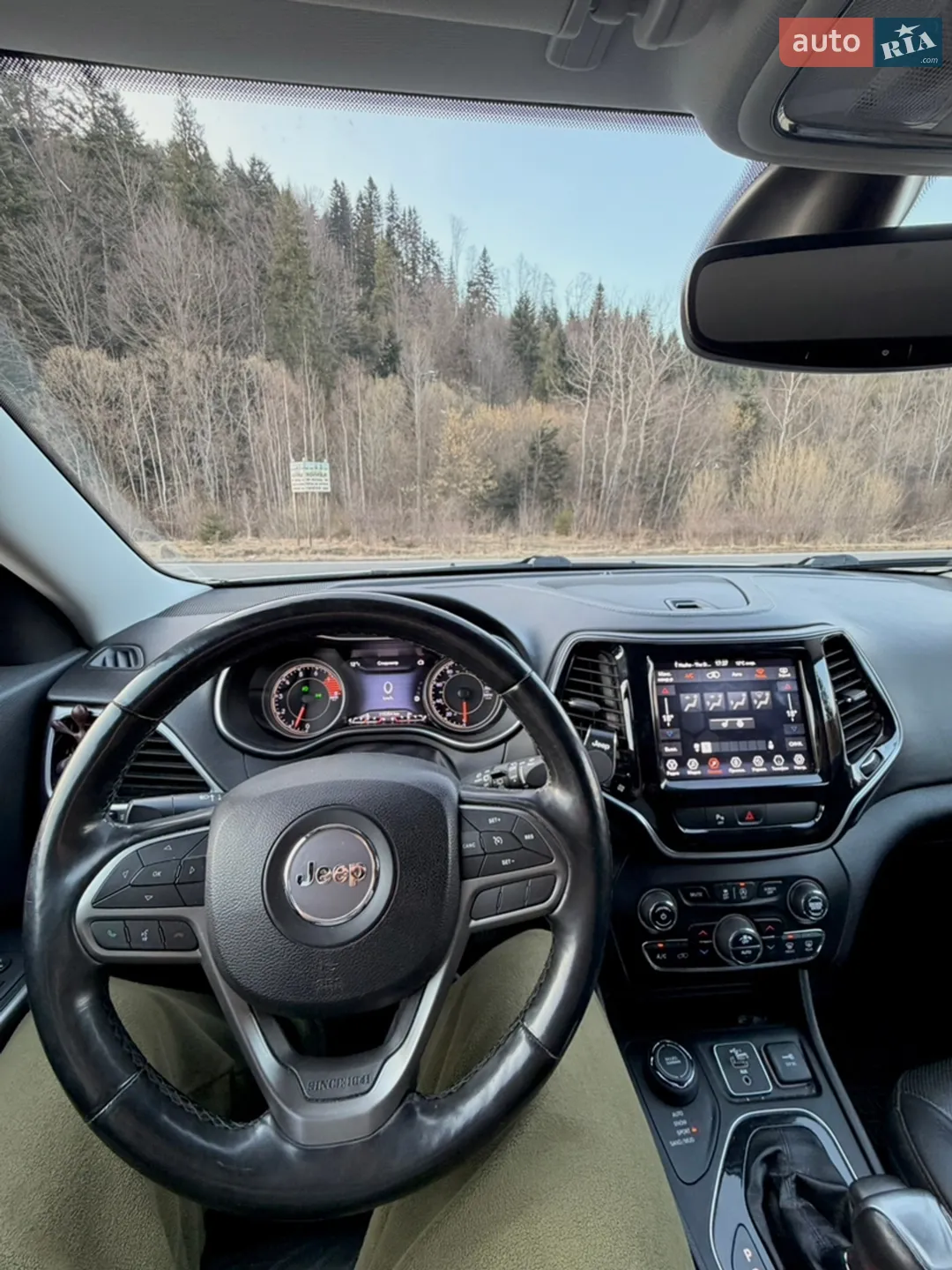 2019 Jeep Cherokee - мініатюра 25