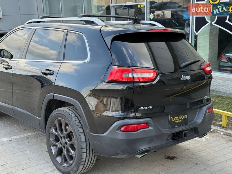 Внедорожник / Кроссовер Jeep Cherokee 2014 в Одессе