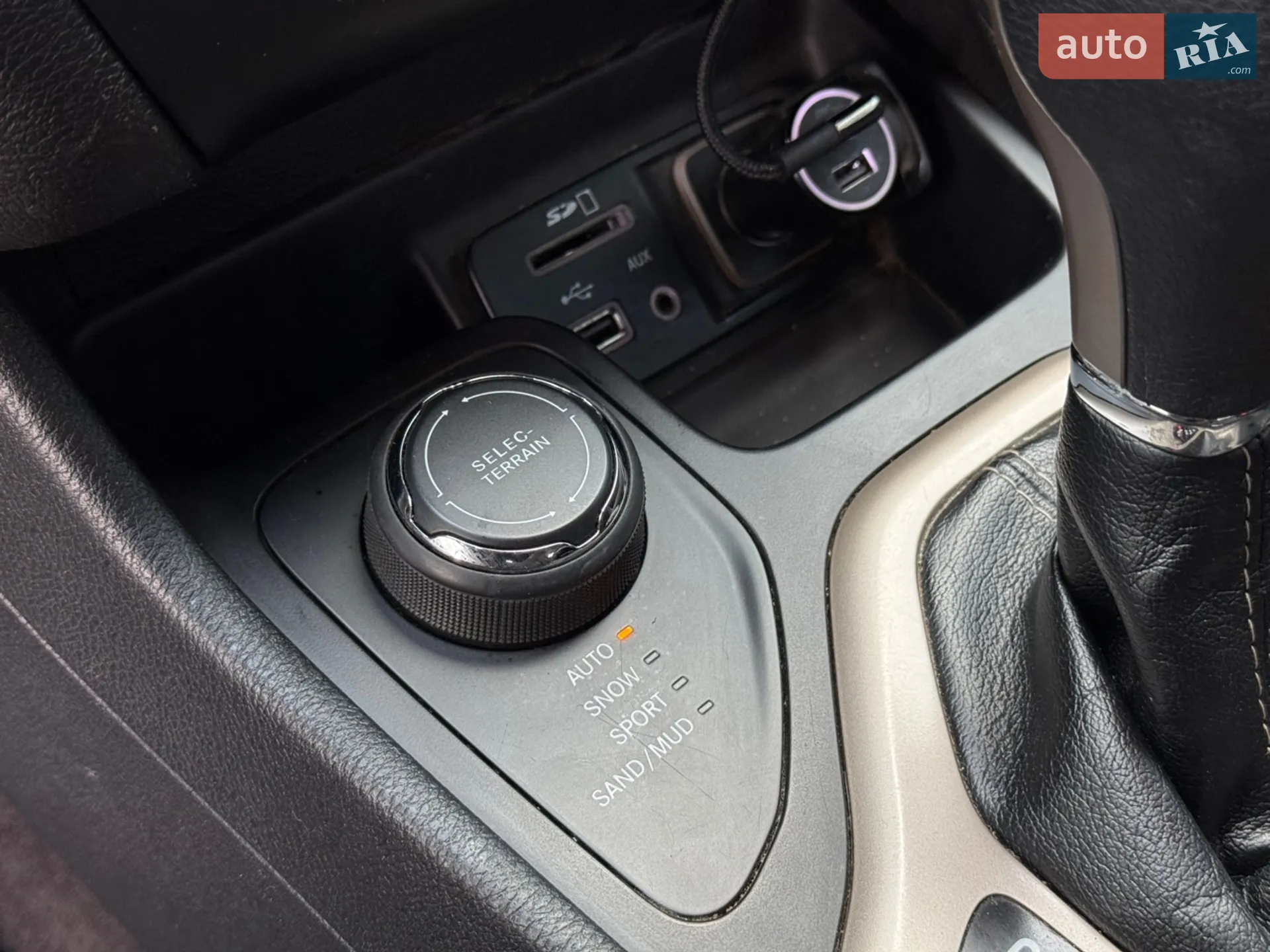 2014 Jeep Cherokee - мініатюра 14