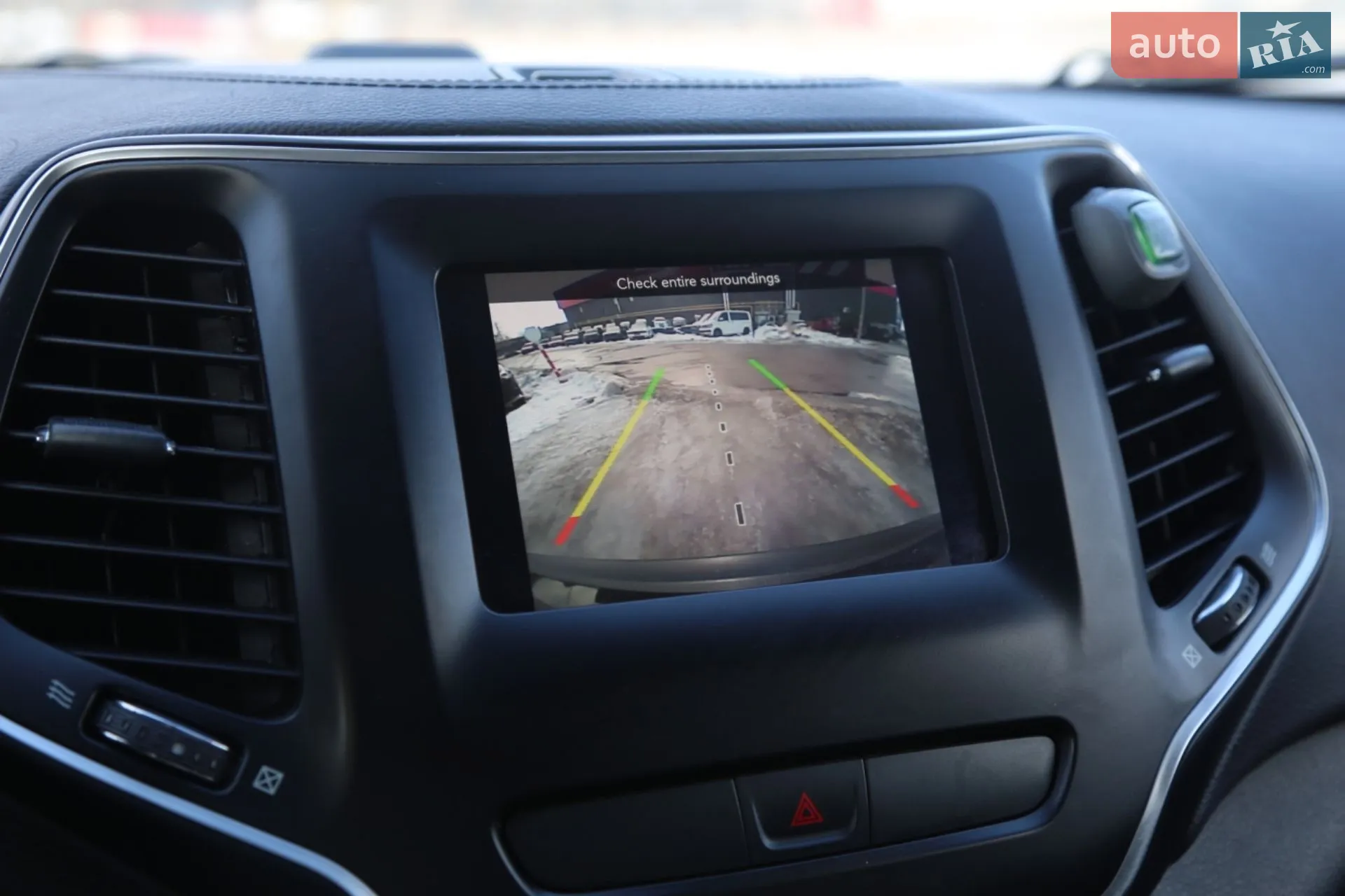2018 Jeep Cherokee - мініатюра 13