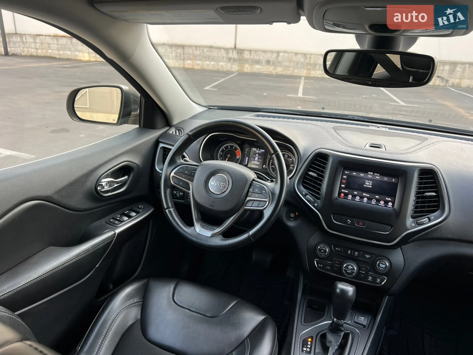 2018 Jeep Cherokee - мініатюра 29