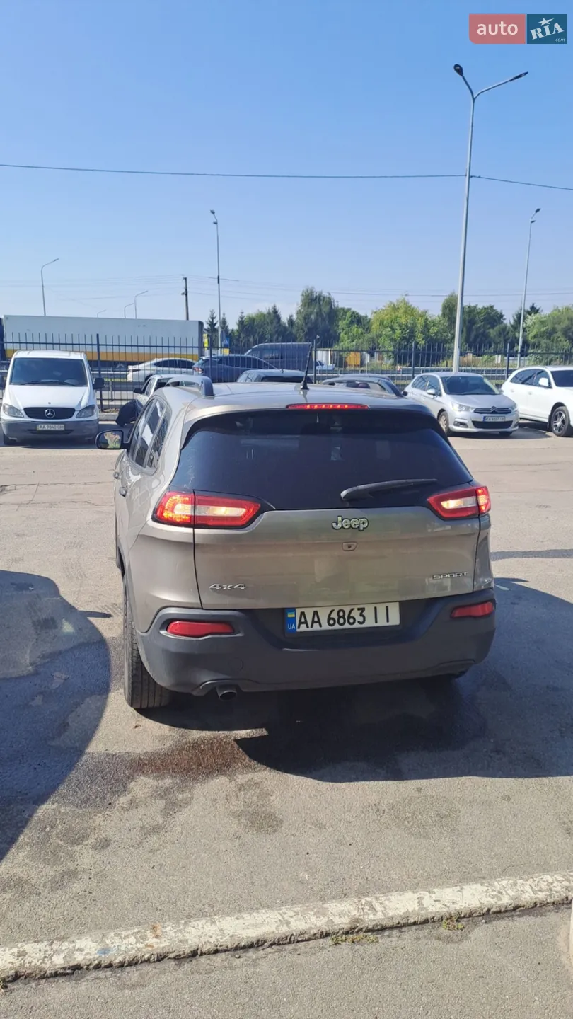 2017 Jeep Cherokee - мініатюра 3