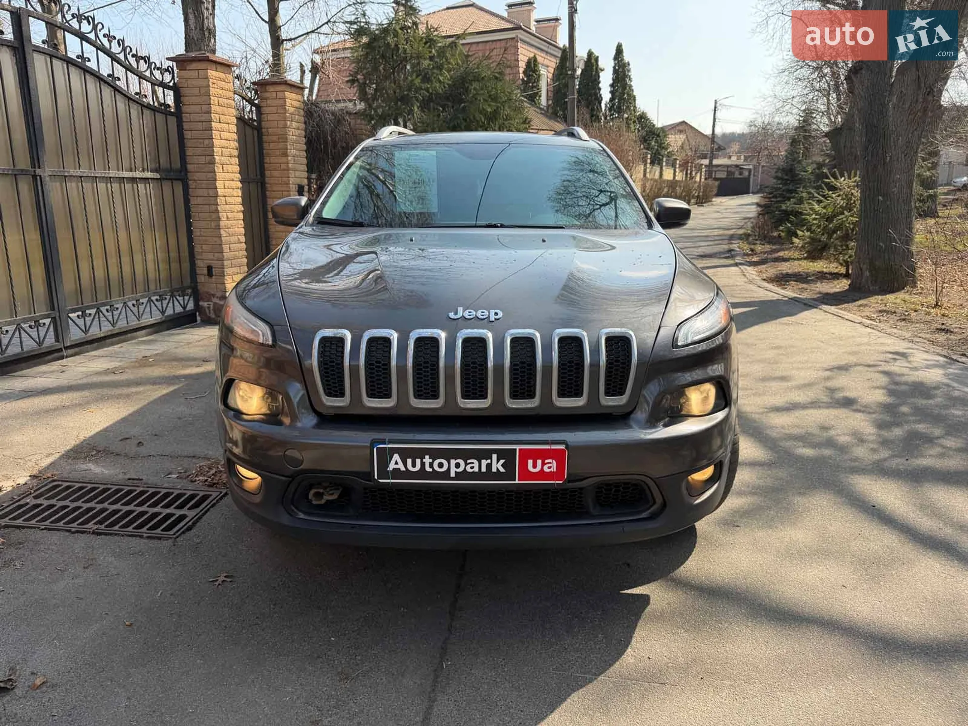 2016 Jeep Cherokee - мініатюра 2