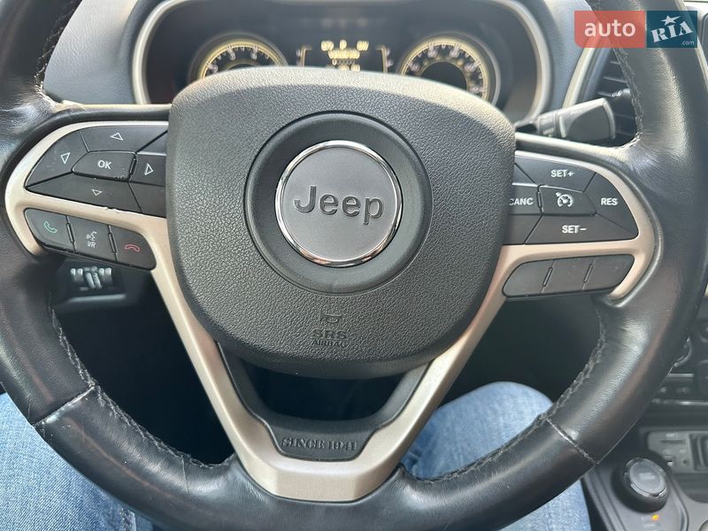 Внедорожник / Кроссовер Jeep Cherokee 2015 в Хмельницком фото 18 Внедорожник / Кроссовер Jeep Cherokee 2015 в Хмельницком