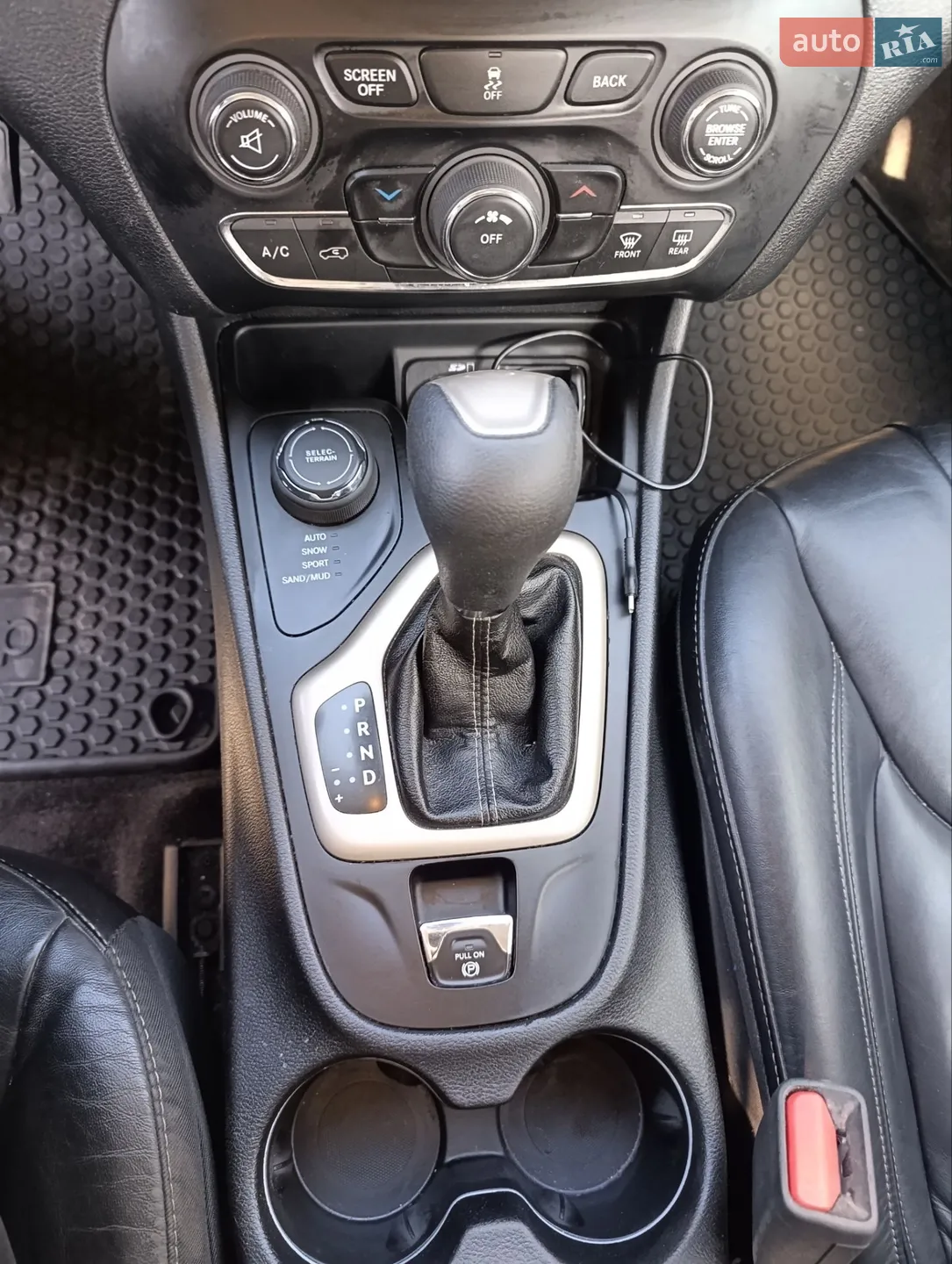2016 Jeep Cherokee - мініатюра 18