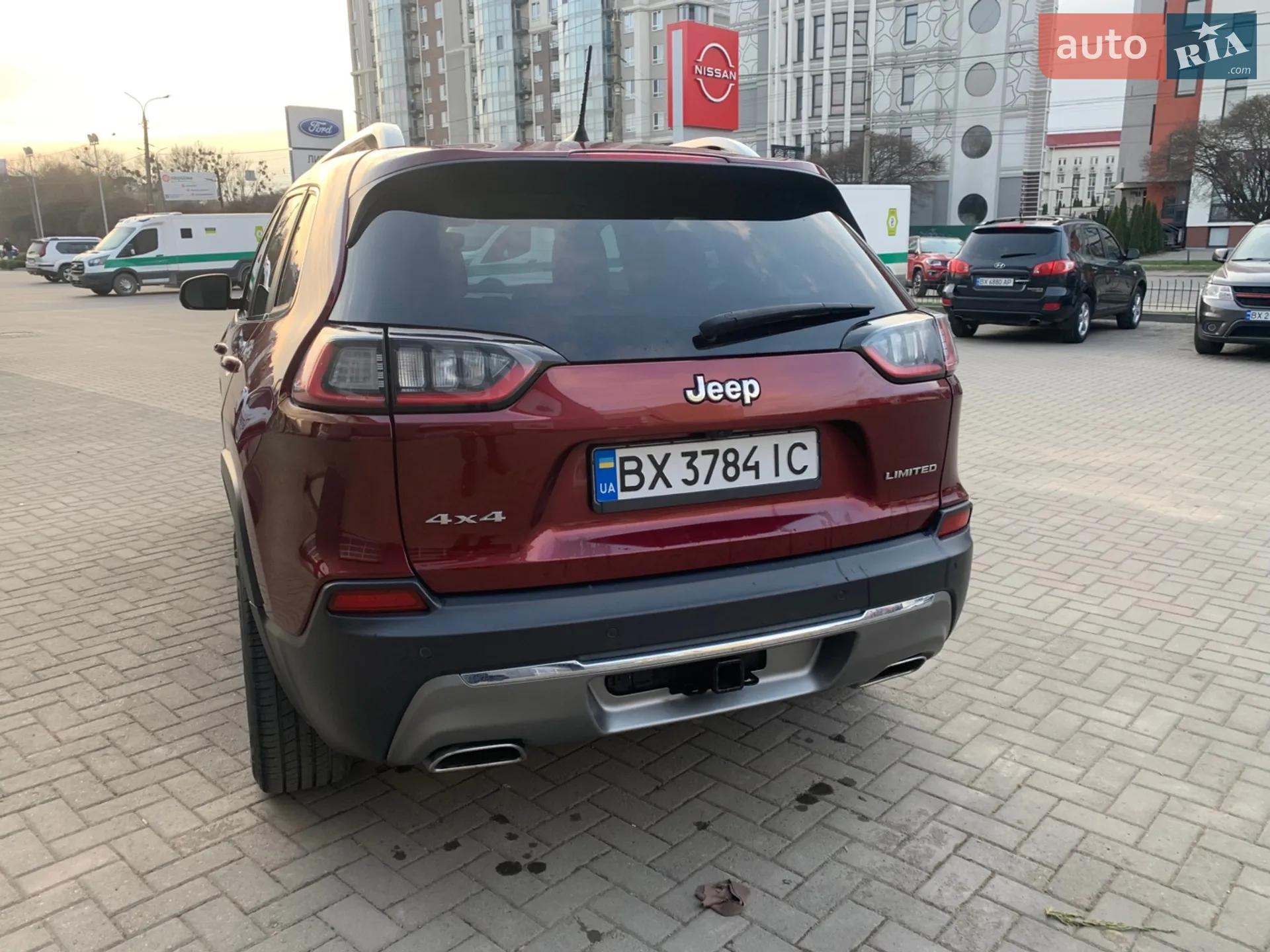 2019 Jeep Cherokee - мініатюра 11
