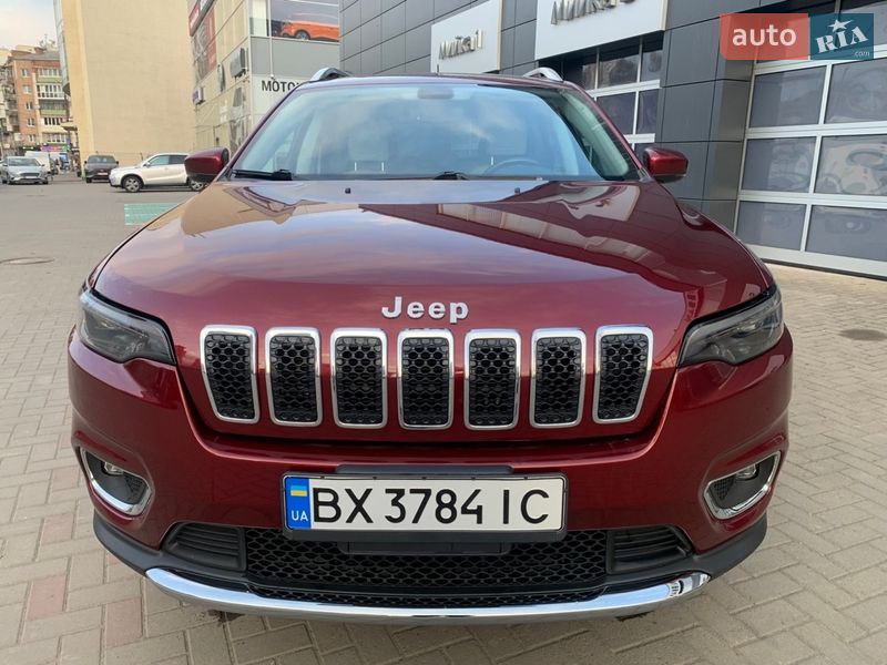 Внедорожник / Кроссовер Jeep Cherokee 2019 в Хмельницком